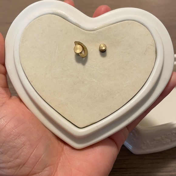 Porcelain musical jewelry box by Mikasa 🎶 - Picture 7 of 12
